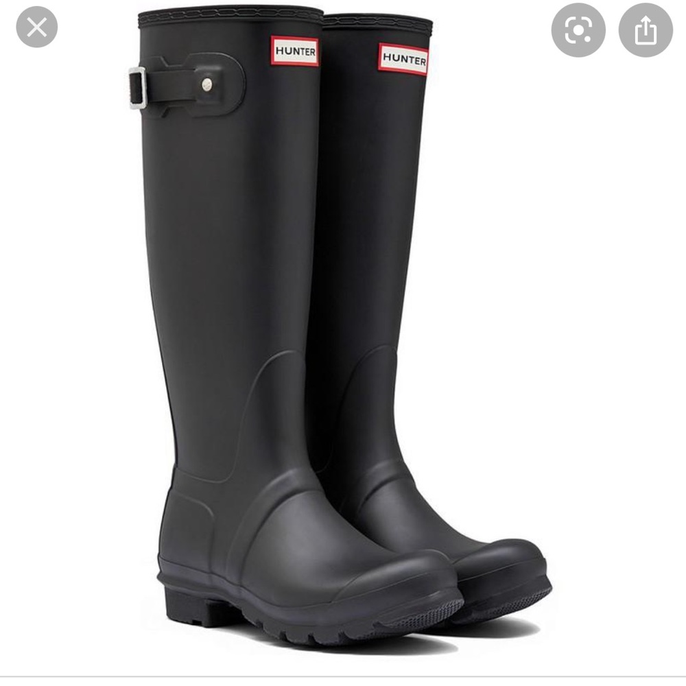 Hunter tall rain boots navy